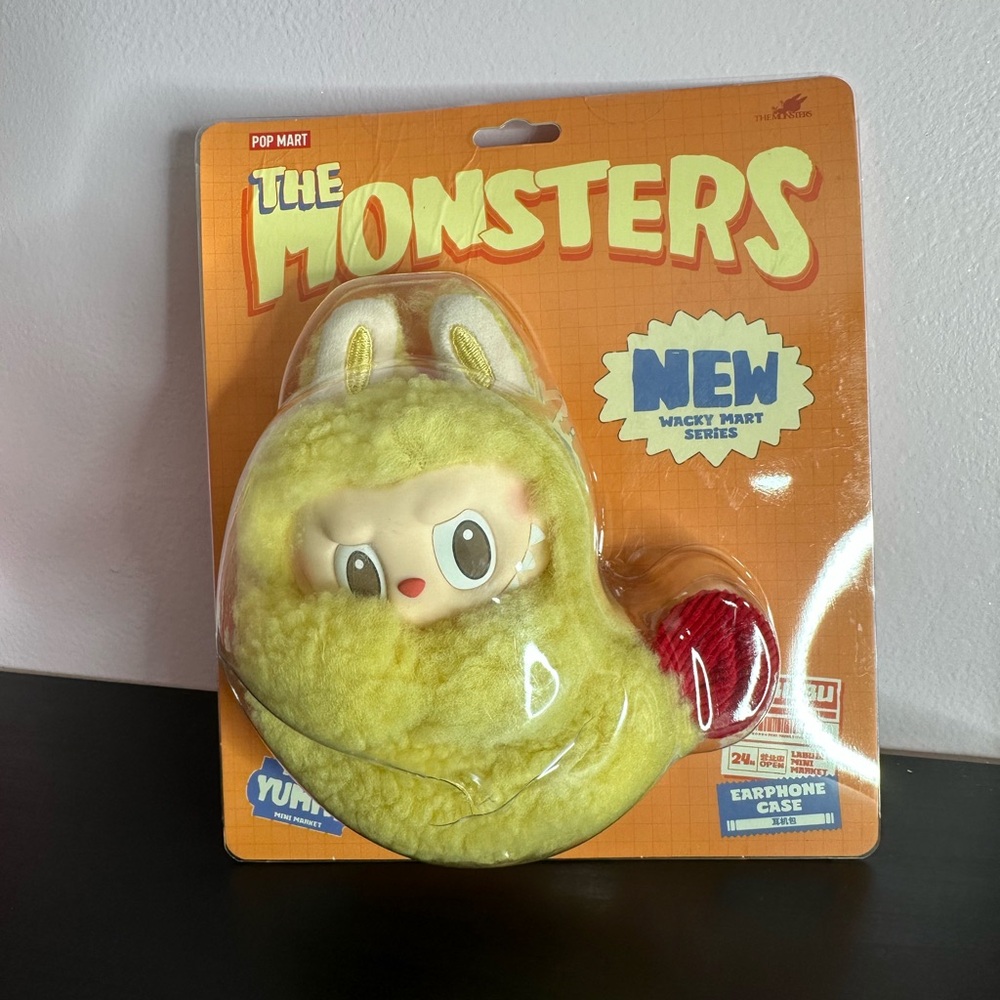 THE MONSTERS Wacky Mart Series Earphone Case Pop Mart